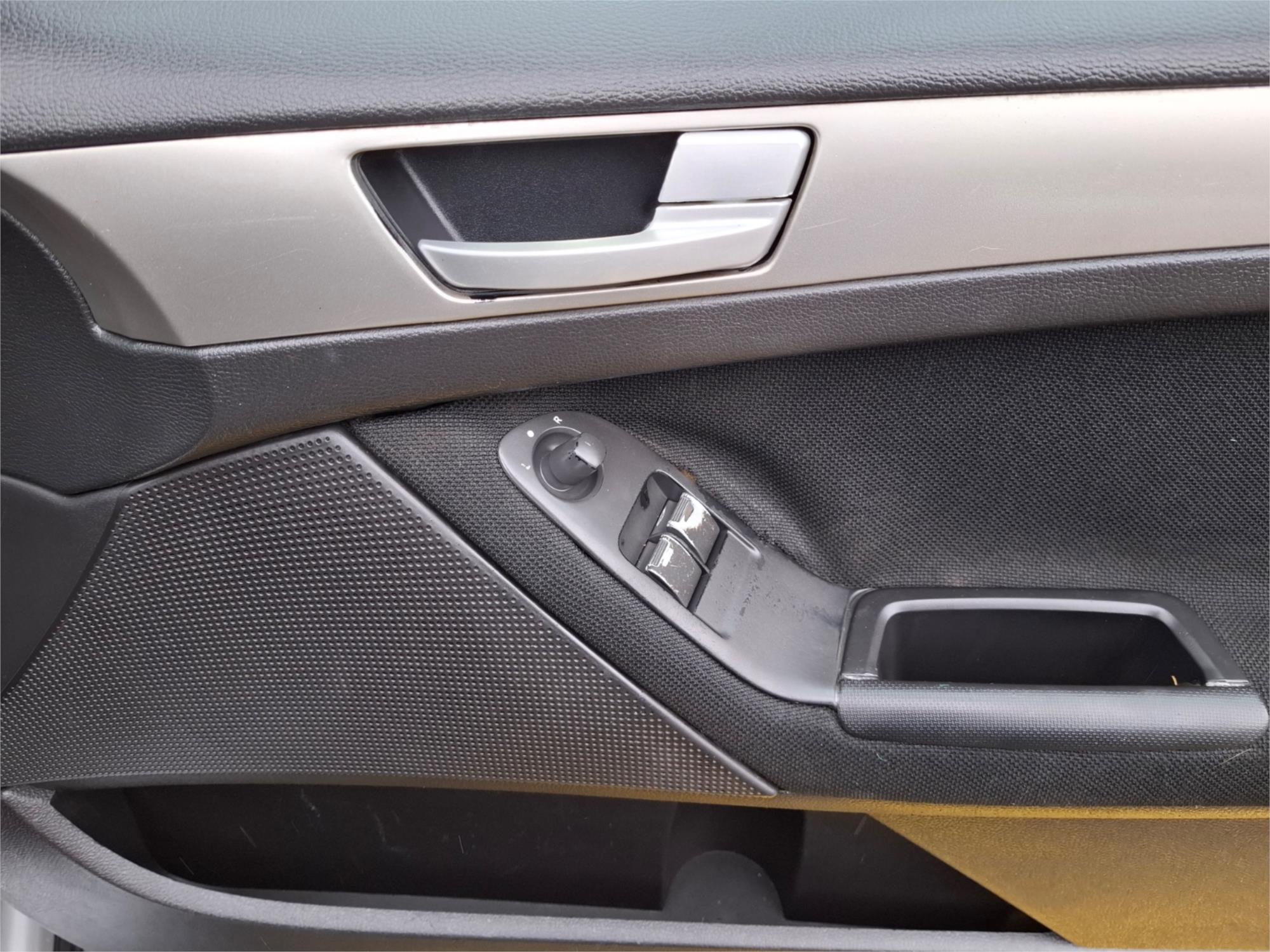 2012 FORD FALCON FG MK2 6 SP AUTO SEQ SPORTSHIFT C/CHAS