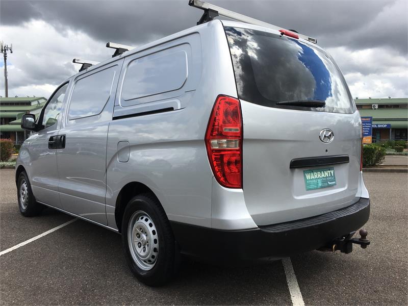 2009 HYUNDAI ILOAD TQ-V MANUAL VAN