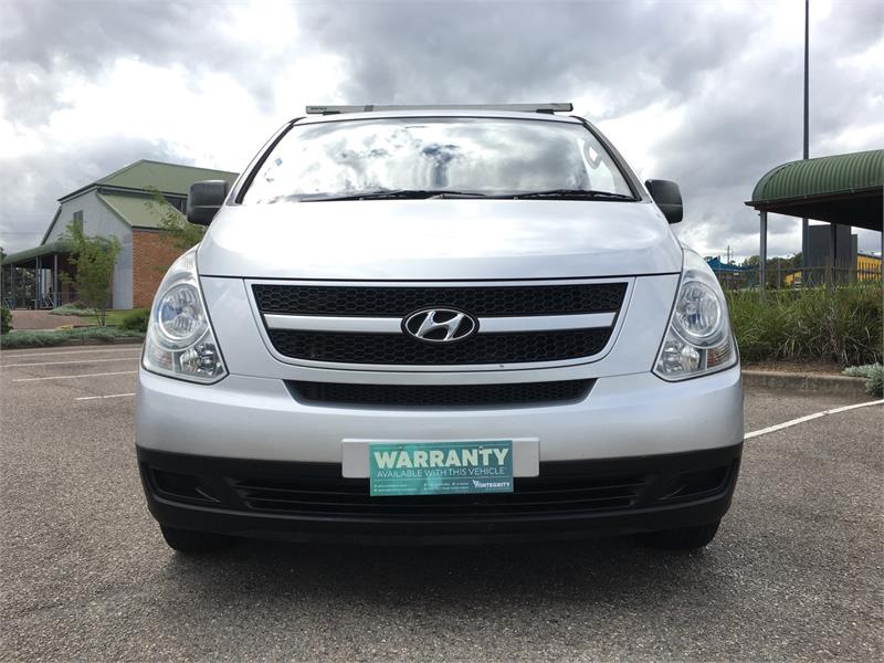 2009 HYUNDAI ILOAD TQ-V MANUAL VAN
