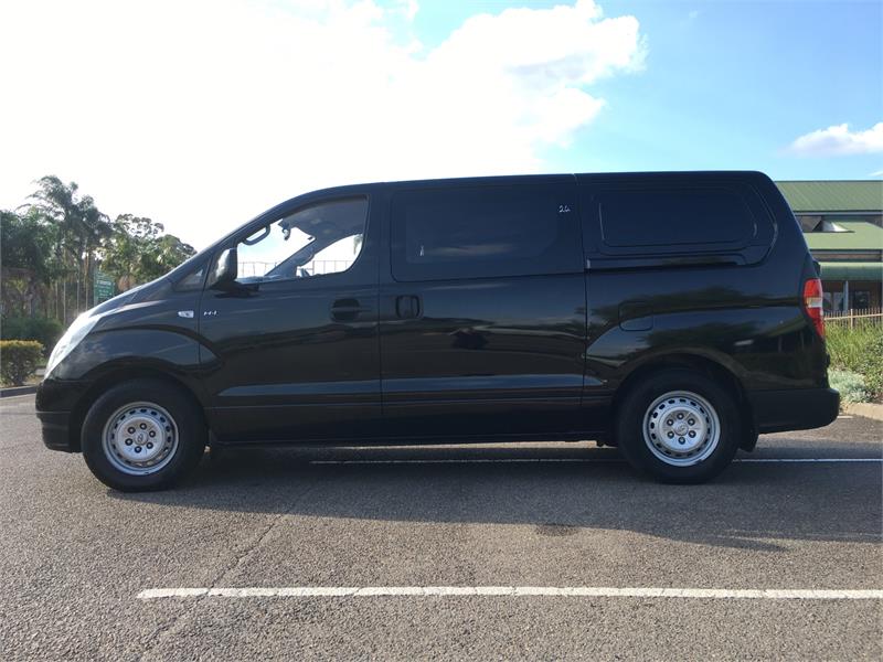 2010 HYUNDAI ILOAD TQ-V SPORTS AUTOMATIC VAN