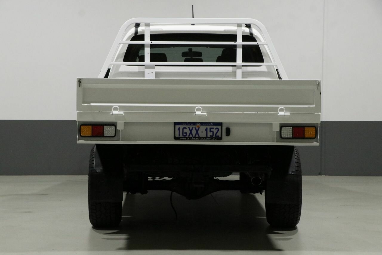 2011 TOYOTA HILUX KUN26R MY12 5 SP MANUAL 4D DUAL CAB CHASSIS