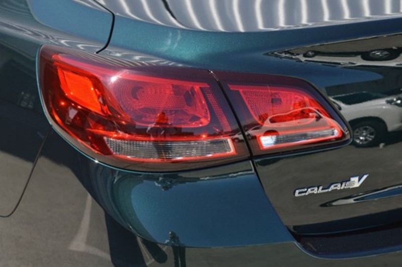 2014 HOLDEN CALAIS V VF