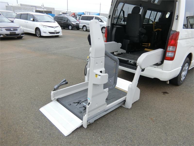 2013 TOYOTA HIACE WHEELCHAIR ACCESS WELCAB AUTOMATIC WAGON