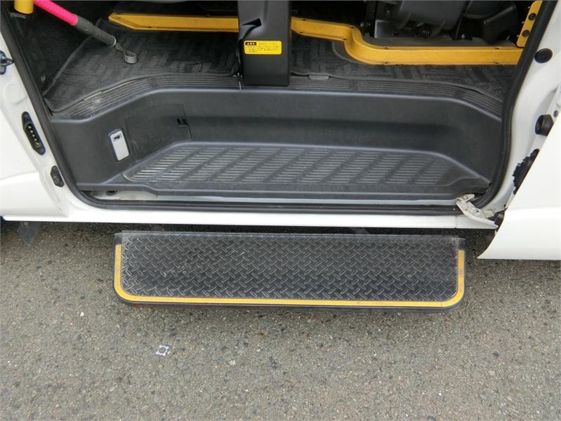 2013 TOYOTA HIACE WHEELCHAIR ACCESS WELCAB AUTOMATIC WAGON