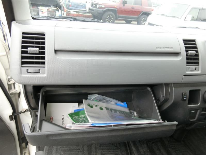 2013 TOYOTA HIACE WHEELCHAIR ACCESS WELCAB AUTOMATIC WAGON
