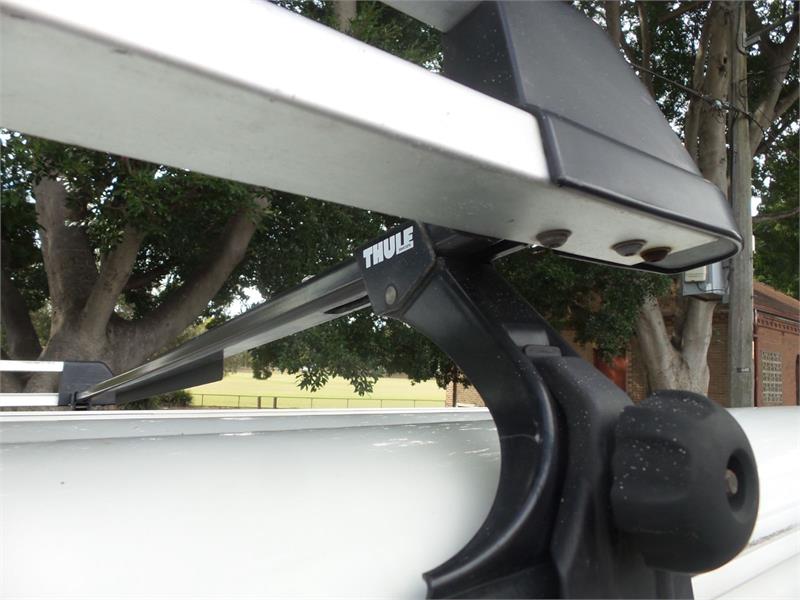 2013 TOYOTA HIACE 4WD TURBO DEISEL AUTIMATIC WINDOW VAN