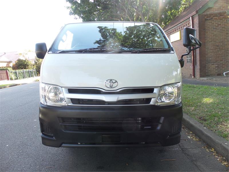 2013 TOYOTA HIACE KDH206 AUTOMATIC WINDOW VAN
