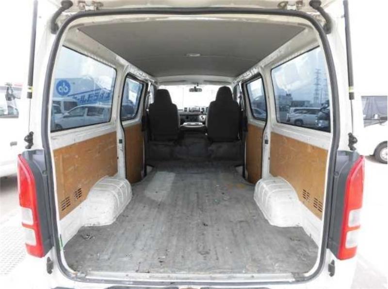 2013 TOYOTA HIACE KDH206 AUTOMATIC VAN