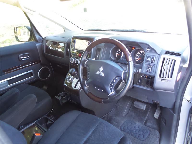 2015 MITSUBISHI DELICA CV5W AUTOMATIC VAN WAGON