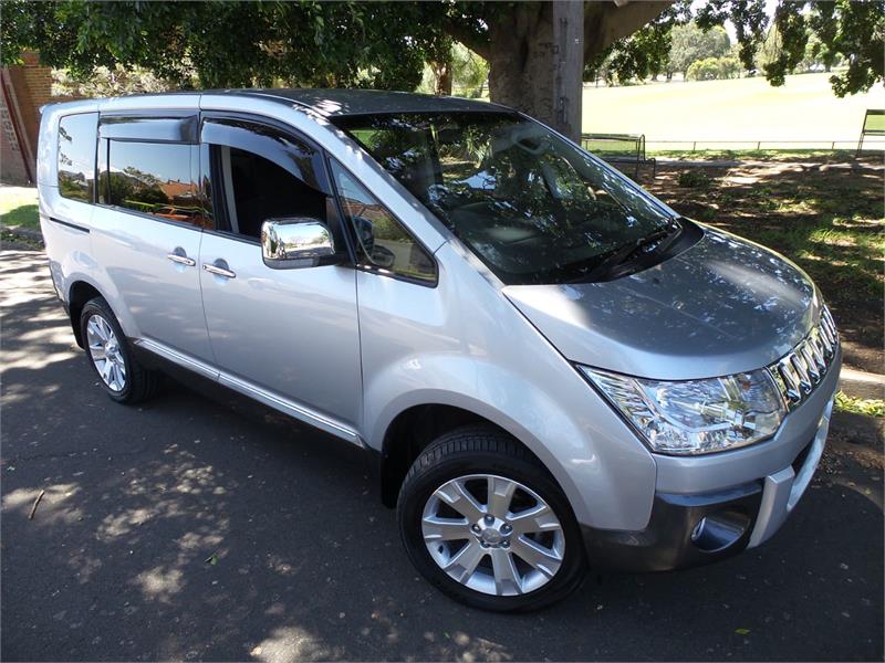 2015 MITSUBISHI DELICA CV5W AUTOMATIC VAN WAGON