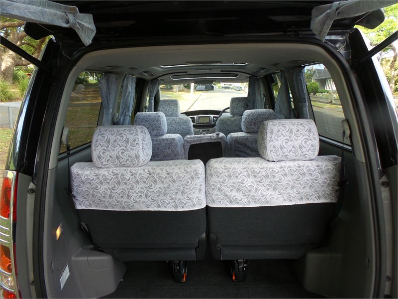2003 TOYOTA NOAH AZR60 AUTOMATIC VAN