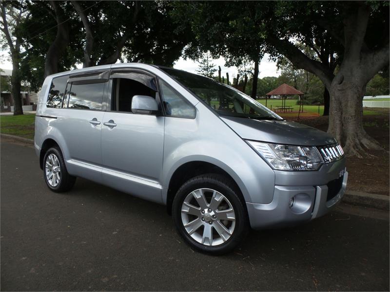 2012 MITSUBISHI DELICA AUTOMATIC VAN