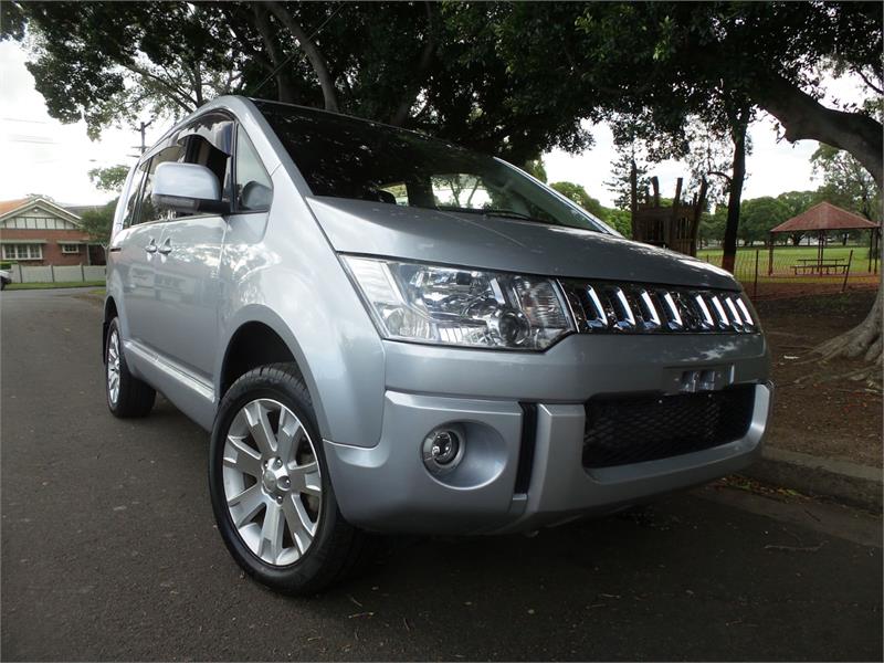 2012 MITSUBISHI DELICA AUTOMATIC VAN