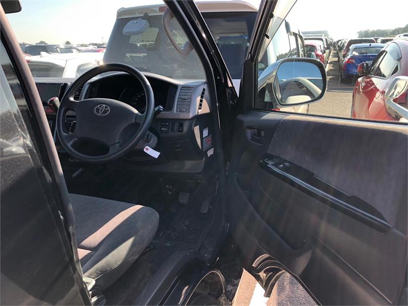 2013 TOYOTA HIACE TRH219 BABY COMMUTER 4WD AUTOMATIC BUS