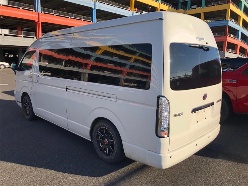 2009 TOYOTA HIACE TRH229R MY09 UPGRADE 4WD GRAND CABIN SLWB AUTOMATIC COMMUTER