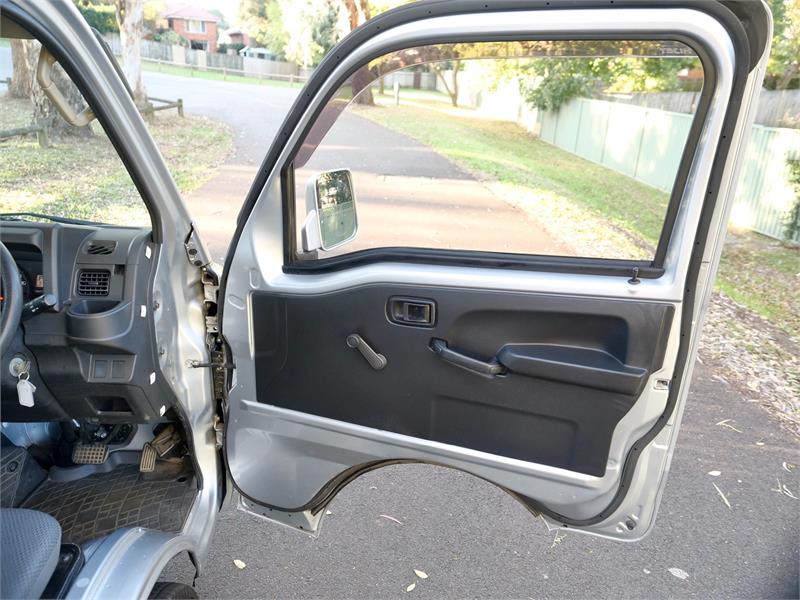 2015 DAIHATSU HIJET 4WD BABY BEAST AUTOMATIC UTILITY TRUCK