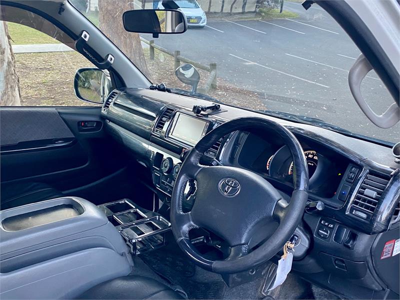2008 TOYOTA HIACE KDH206R REGIUS ACE S-GL 4WD 5 SEATS AUTOMATIC VAN
