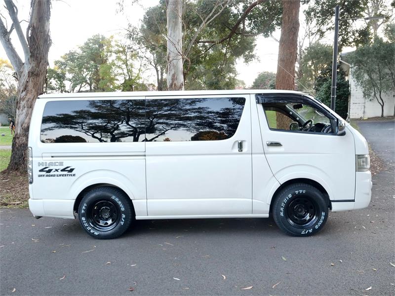 2008 TOYOTA HIACE KDH206R REGIUS ACE S-GL 4WD 5 SEATS AUTOMATIC VAN