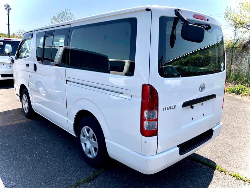 2012 TOYOTA HIACE KDH206R MY12 UPGRADE 4WD CAMPER AUTOMATIC WAGON
