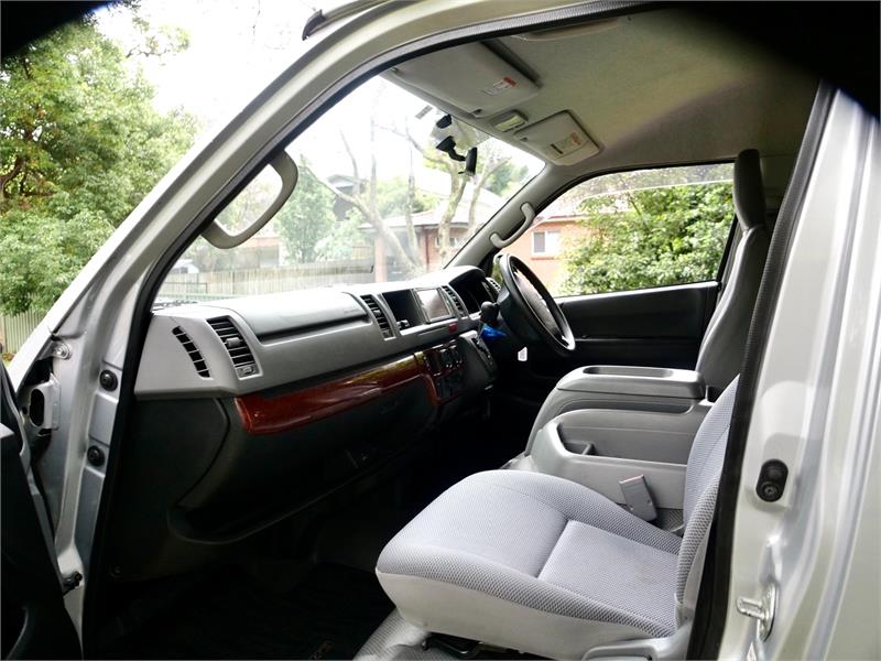 2007 TOYOTA HIACE TRH219R MY07 UPGRADE DX 4WD AUTOMATIC WAGON
