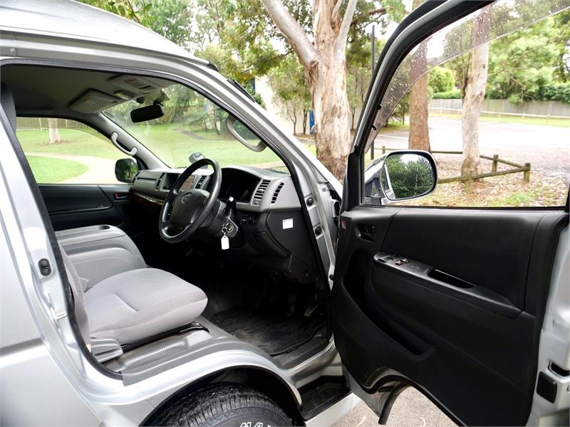 2007 TOYOTA HIACE TRH219R MY07 UPGRADE DX 4WD AUTOMATIC WAGON