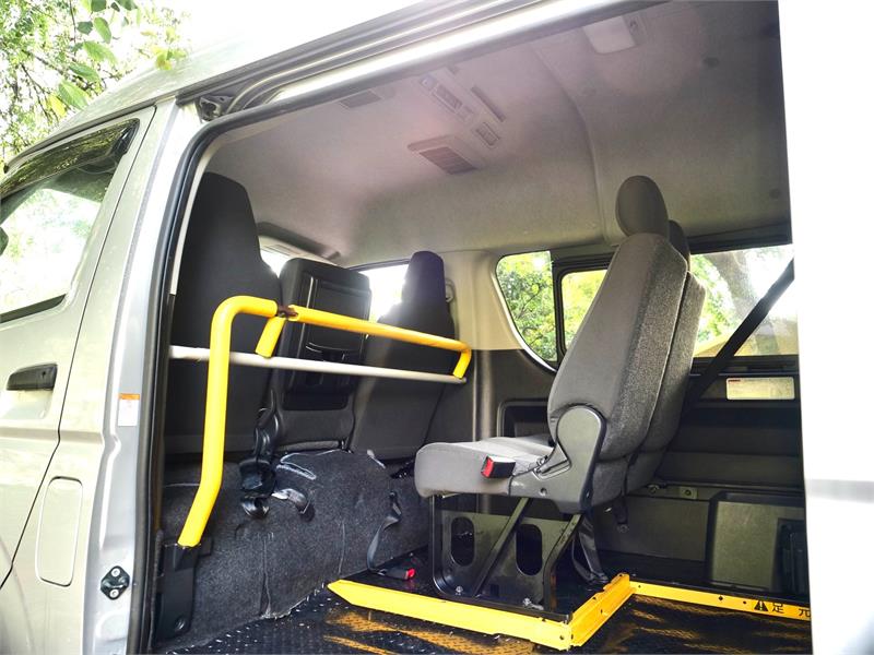 2015 TOYOTA HIACE KDH206R MY15 UPGRADE 4WD AUTOMATIC CAMPER WAGON