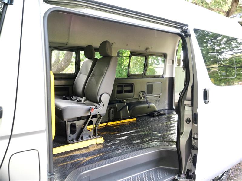 2015 TOYOTA HIACE KDH206R MY15 UPGRADE 4WD AUTOMATIC CAMPER WAGON