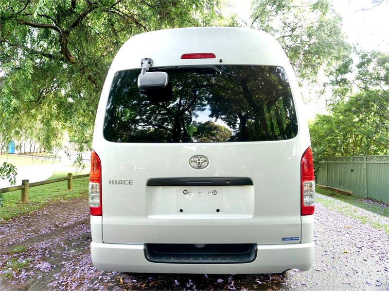2015 TOYOTA HIACE KDH206R MY15 UPGRADE 4WD AUTOMATIC CAMPER WAGON