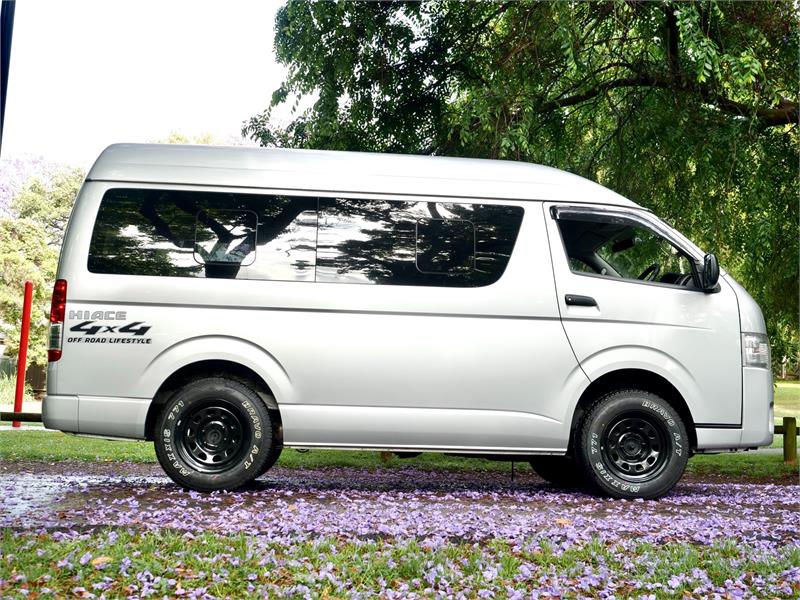 2015 TOYOTA HIACE KDH206R MY15 UPGRADE 4WD AUTOMATIC CAMPER WAGON