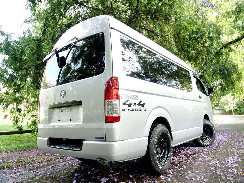 2015 TOYOTA HIACE KDH206R MY15 UPGRADE 4WD AUTOMATIC CAMPER WAGON