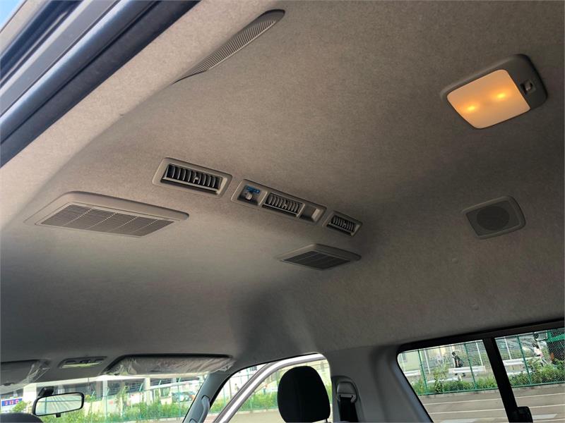 2014 TOYOTA HIACE TRH228R MY14 UPGRADE 4WD GRAND CABIN COMMUTER AUTOMATIC CAMPER