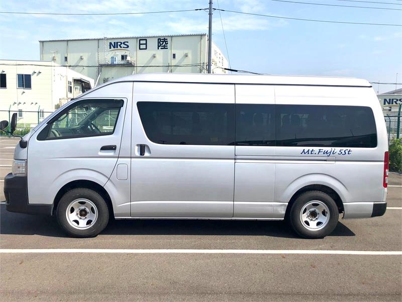 2014 TOYOTA HIACE TRH228R MY14 UPGRADE 4WD GRAND CABIN COMMUTER AUTOMATIC CAMPER