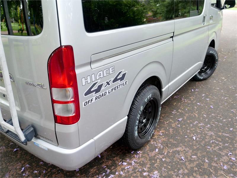 2005 TOYOTA HIACE KDH205R MY06 UPGRADE SUPER GL 4WD AUTOMATIC WAGON CAMPER