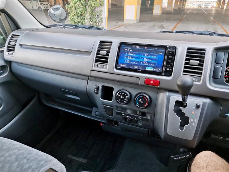 2005 TOYOTA HIACE KDH205R MY06 UPGRADE SUPER GL 4WD AUTOMATIC WAGON CAMPER