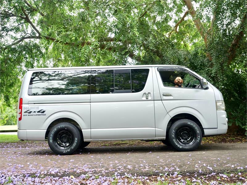 2005 TOYOTA HIACE KDH205R MY06 UPGRADE SUPER GL 4WD AUTOMATIC WAGON CAMPER