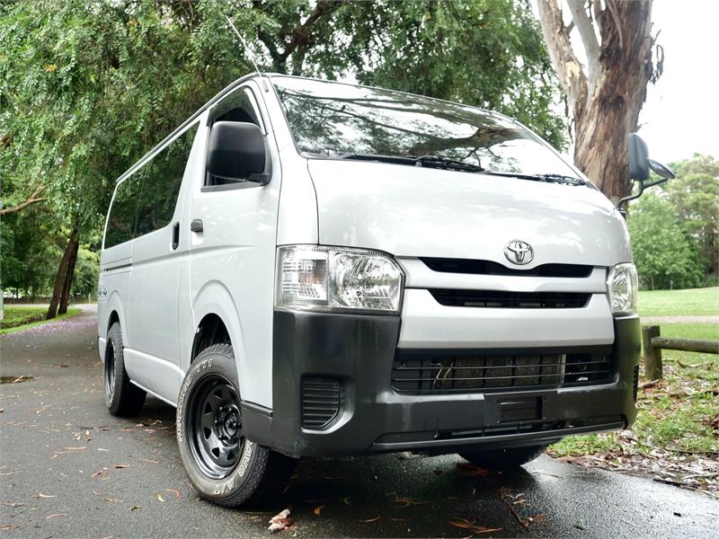 2016 TOYOTA HIACE KDH206 VAN