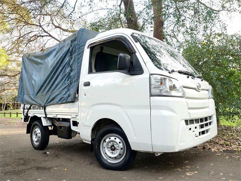 2017 DAIHATSU HIJET 4WD CARGO HIGH ROOF AUTOMATIC UTE