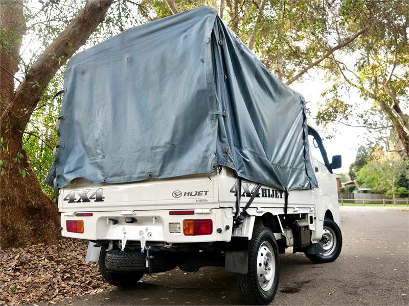 2017 DAIHATSU HIJET 4WD CARGO HIGH ROOF AUTOMATIC UTE