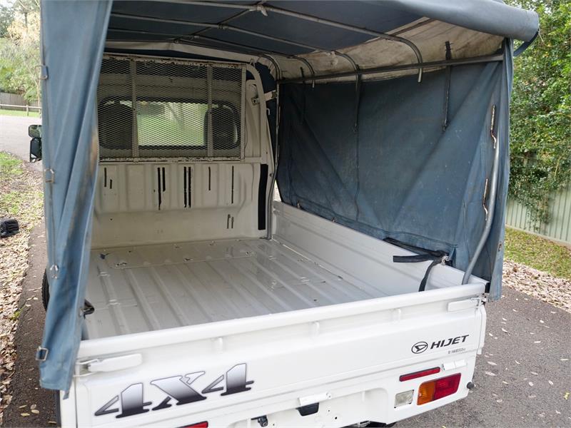 2017 DAIHATSU HIJET 4WD CARGO HIGH ROOF AUTOMATIC UTE