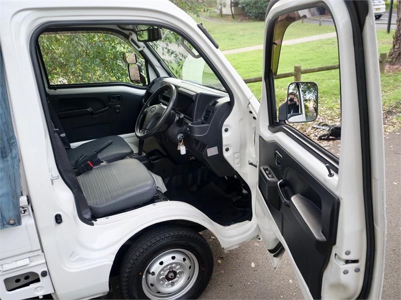 2017 DAIHATSU HIJET 4WD CARGO HIGH ROOF AUTOMATIC UTE