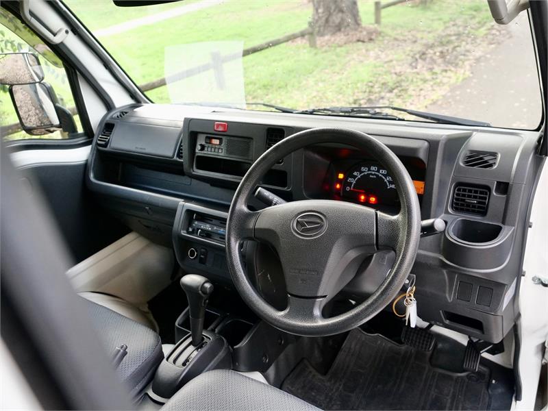2017 DAIHATSU HIJET 4WD CARGO HIGH ROOF AUTOMATIC UTE