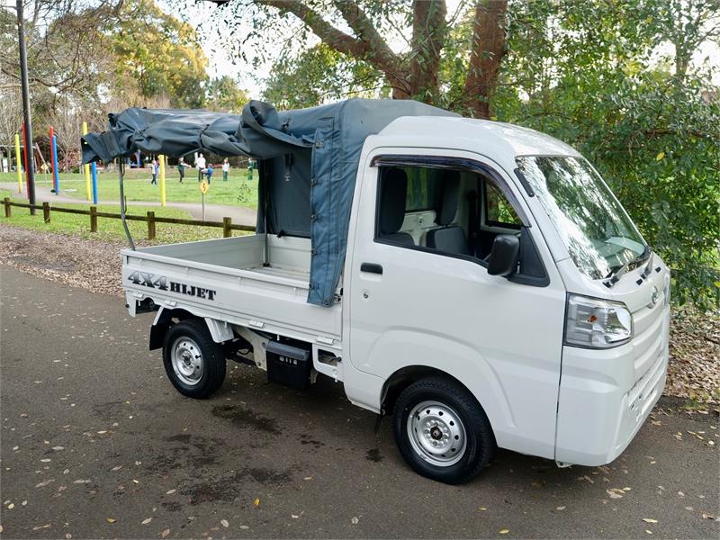 2017 DAIHATSU HIJET 4WD CARGO HIGH ROOF AUTOMATIC UTE