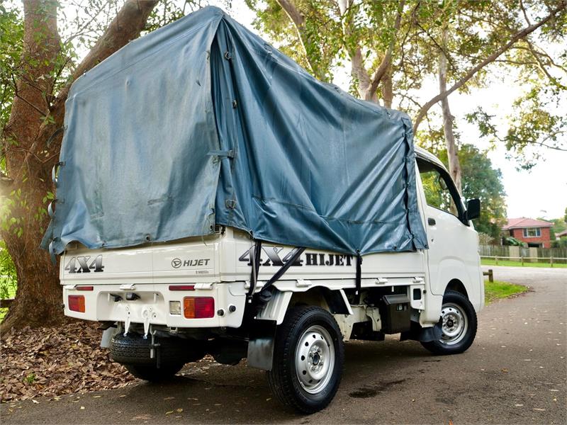 2017 DAIHATSU HIJET 4WD CARGO HIGH ROOF AUTOMATIC UTE