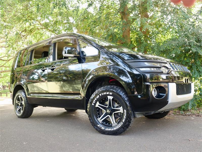 2012 MITSUBISHI DELICA G-NAVI D5 8 SEATER AUTOMATIC WAGON
