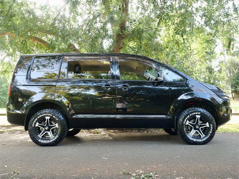 2012 MITSUBISHI DELICA G-NAVI D5 8 SEATER AUTOMATIC WAGON