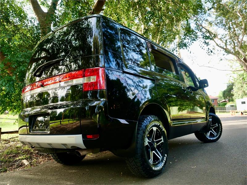 2012 MITSUBISHI DELICA G-NAVI D5 8 SEATER AUTOMATIC WAGON