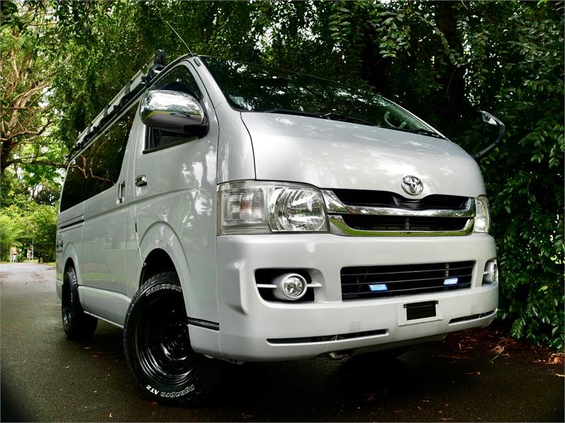 2010 TOYOTA HIACE KDH206R MY10 UPGRADE 5D S-GL 4WD AUTOMATIC VAN