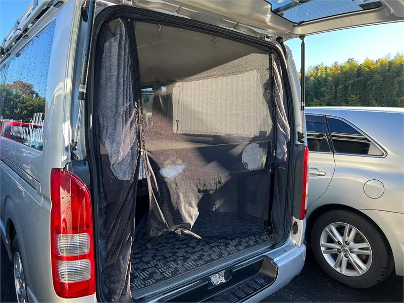 2010 TOYOTA HIACE KDH206R MY10 UPGRADE 5D S-GL 4WD AUTOMATIC VAN
