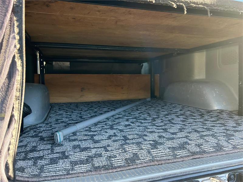 2010 TOYOTA HIACE KDH206R MY10 UPGRADE 5D S-GL 4WD AUTOMATIC VAN