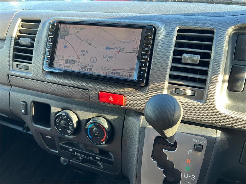 2010 TOYOTA HIACE KDH206R MY10 UPGRADE 5D S-GL 4WD AUTOMATIC VAN